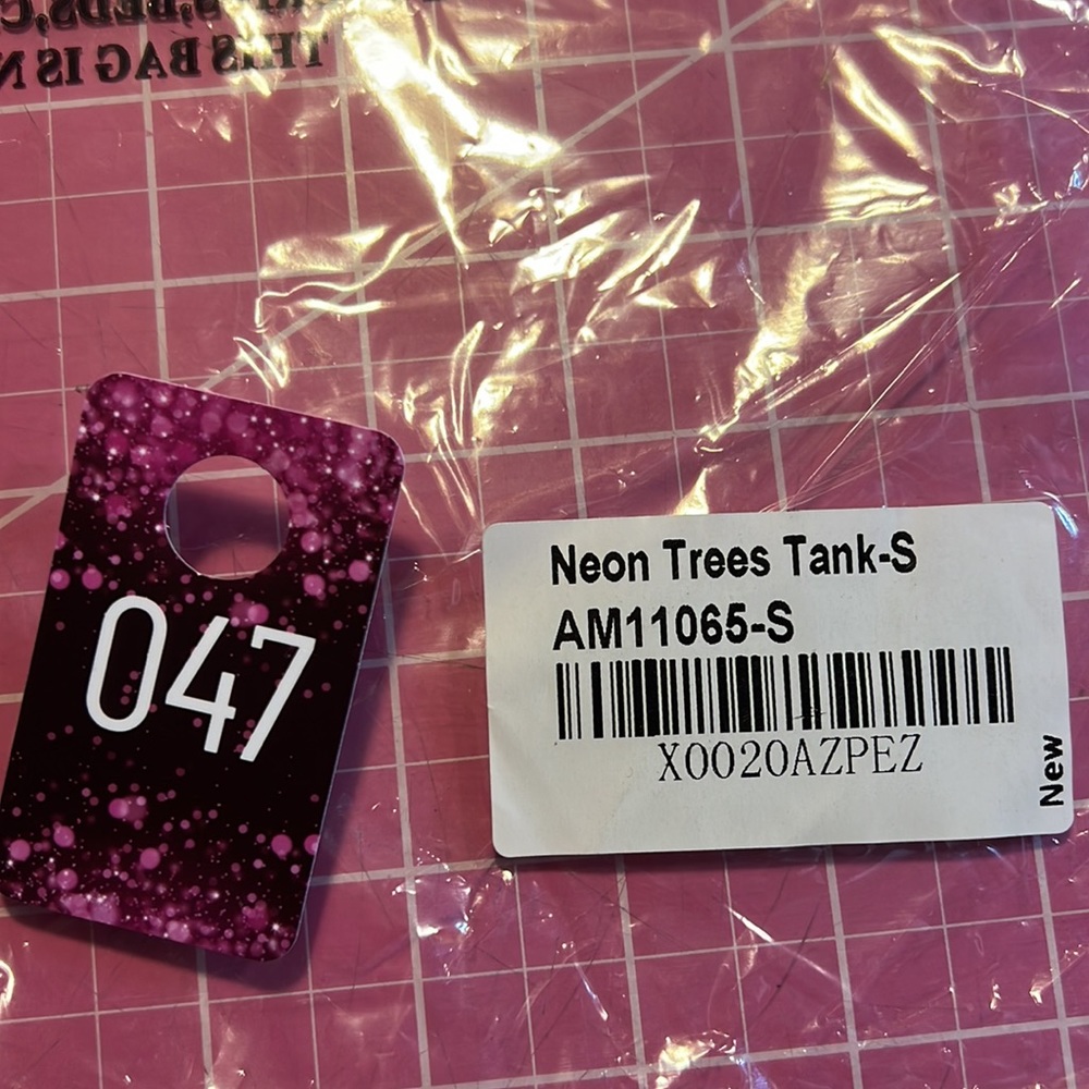 New Men’s Rave Tank - Picture 9 of 9